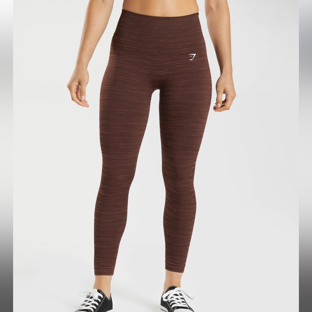 NWOT ADAPT MARL SEAMLESS LEGGINGS
Archive Brown/Cherry Brown Sz Large